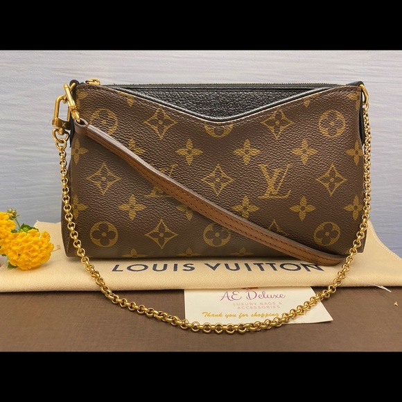 ⛔️SOLD⛔️Pallas Noir/Black Chain Crossbody (GI2176) - Picture 3 of 16